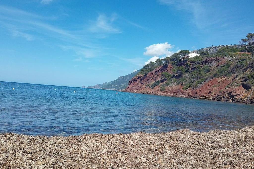فيلا En Lugar Tranquilo Alejado De Zonas Turisticas بانيالبوفير المظهر الخارجي الصورة